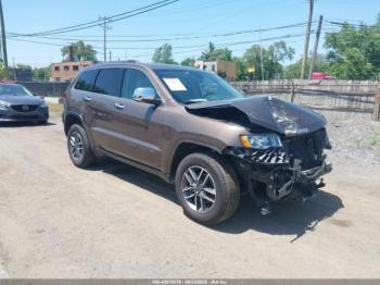  Salvage Jeep Grand Cherokee