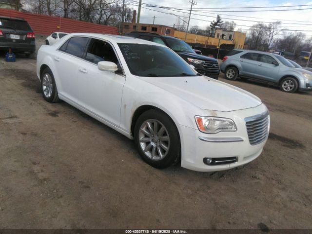  Salvage Chrysler 300