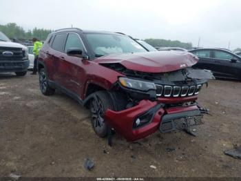  Salvage Jeep Compass