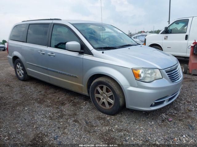  Salvage Chrysler Town & Country
