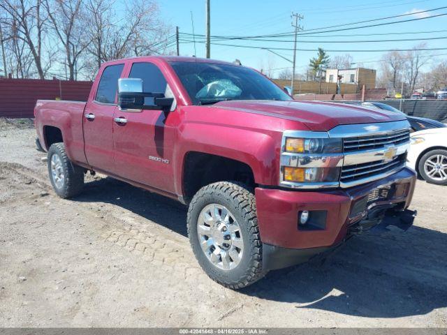  Salvage Chevrolet Silverado 2500