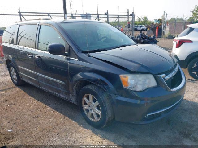  Salvage Chrysler Town & Country