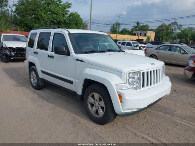  Salvage Jeep Liberty