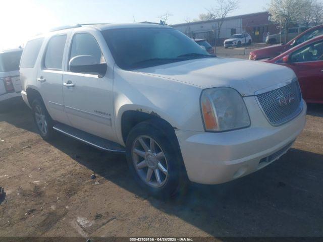  Salvage GMC Yukon
