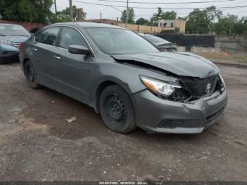  Salvage Nissan Altima