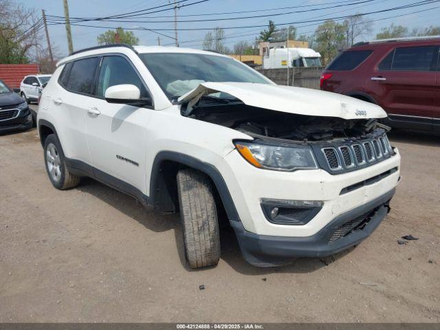  Salvage Jeep Compass