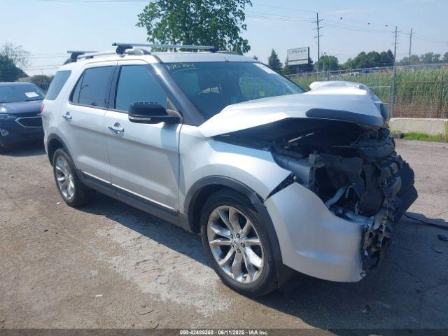  Salvage Ford Explorer