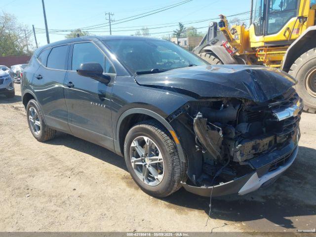  Salvage Chevrolet Blazer