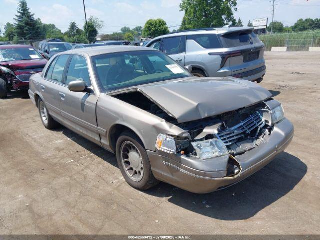  Salvage Ford Crown Victoria