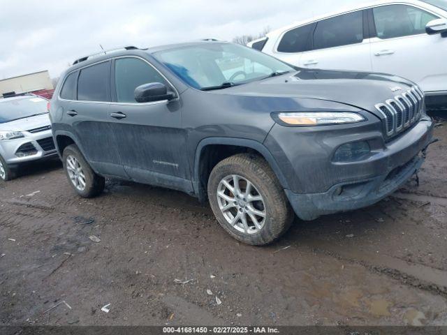  Salvage Jeep Cherokee