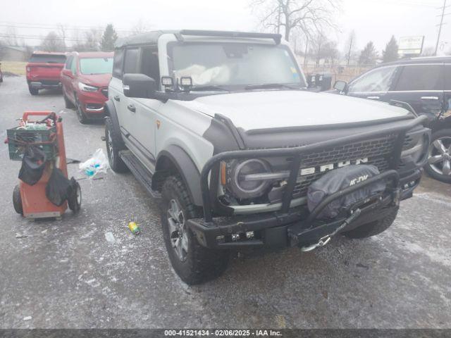  Salvage Ford Bronco