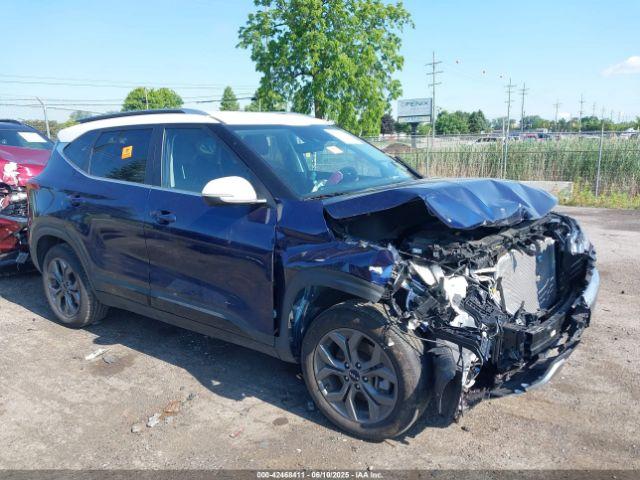  Salvage Kia Seltos