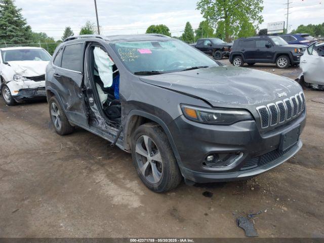  Salvage Jeep Cherokee