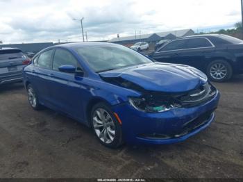  Salvage Chrysler 200