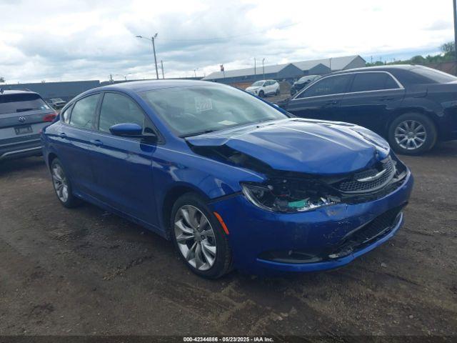  Salvage Chrysler 200