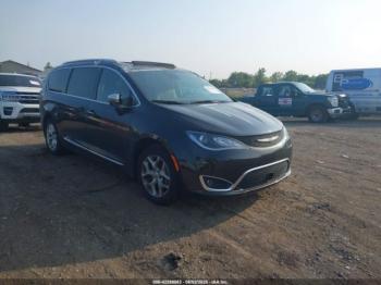  Salvage Chrysler Pacifica