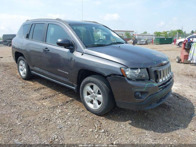  Salvage Jeep Compass