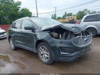  Salvage Ford Edge