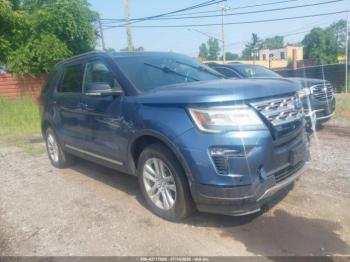  Salvage Ford Explorer