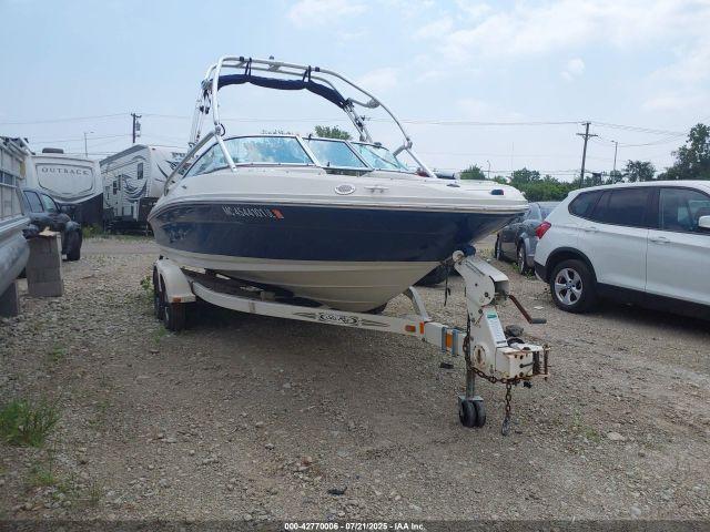  Salvage Sea Ray Boat