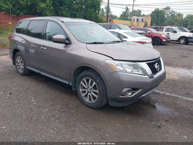  Salvage Nissan Pathfinder