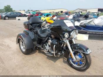  Salvage Harley-Davidson Flhtcutg