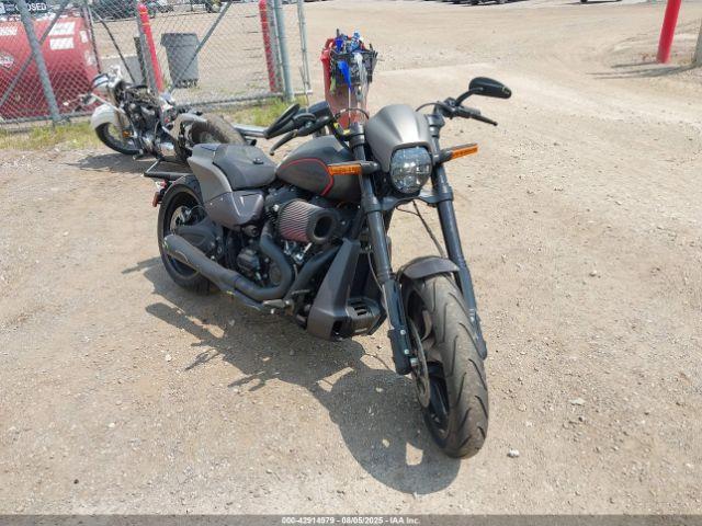  Salvage Harley-Davidson Fxdrs