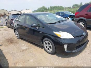  Salvage Toyota Prius