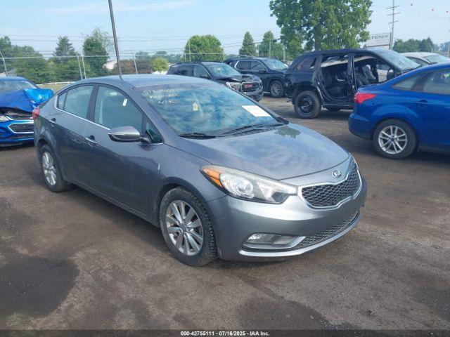  Salvage Kia Forte