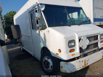  Salvage Freightliner Chassis