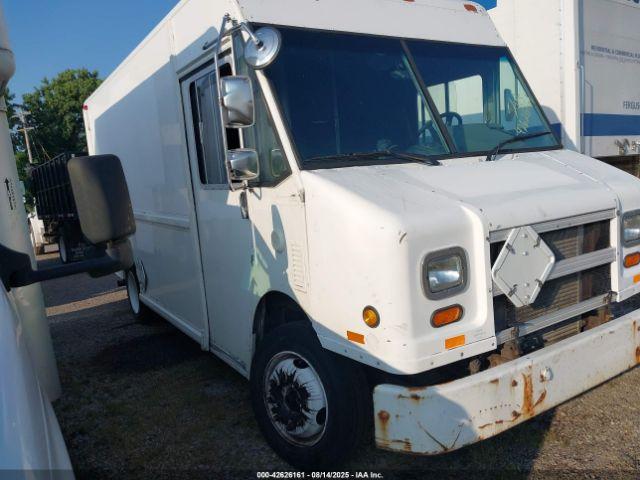  Salvage Freightliner Chassis