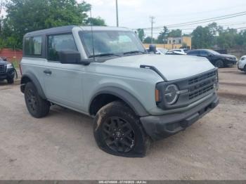  Salvage Ford Bronco