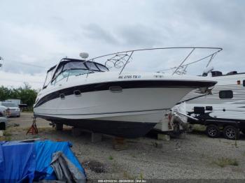  Salvage Four Winns Boat