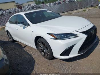  Salvage Lexus Es