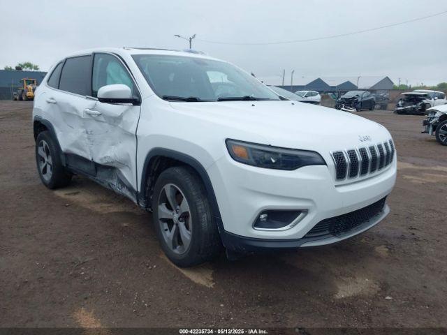  Salvage Jeep Cherokee