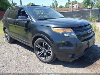  Salvage Ford Explorer