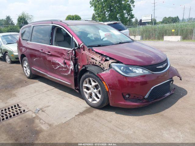  Salvage Chrysler Pacifica