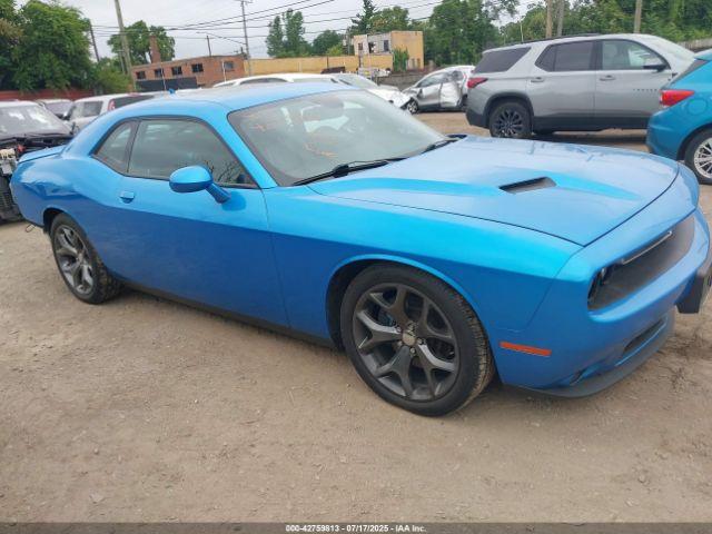  Salvage Dodge Challenger