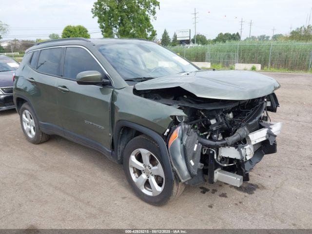  Salvage Jeep Compass