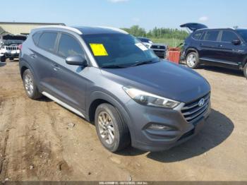  Salvage Hyundai TUCSON