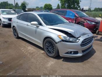  Salvage Ford Fusion