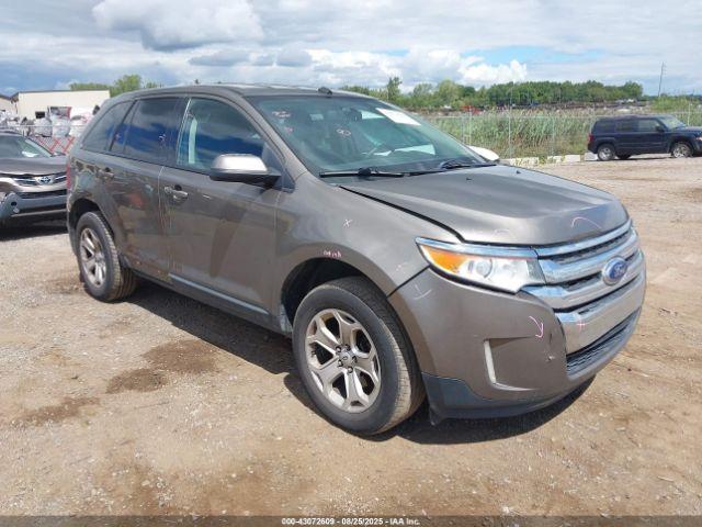  Salvage Ford Edge
