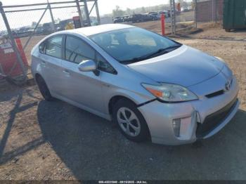  Salvage Toyota Prius