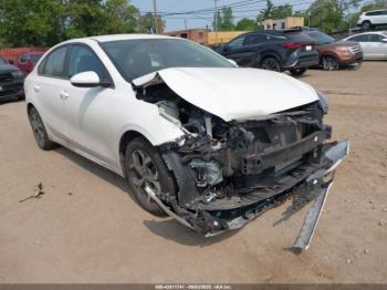  Salvage Kia Forte