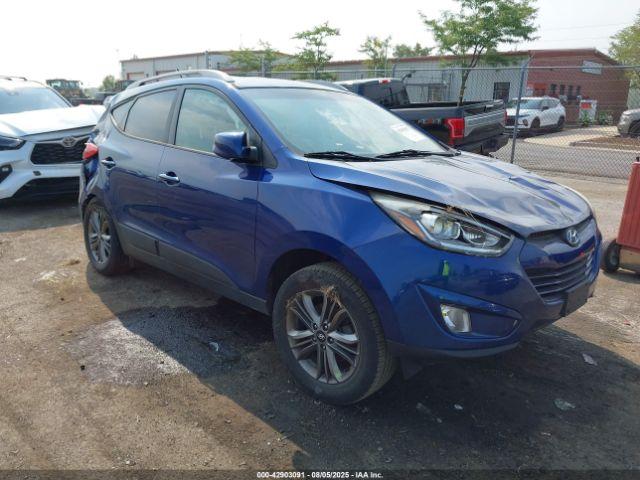  Salvage Hyundai TUCSON