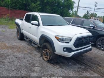  Salvage Toyota Tacoma