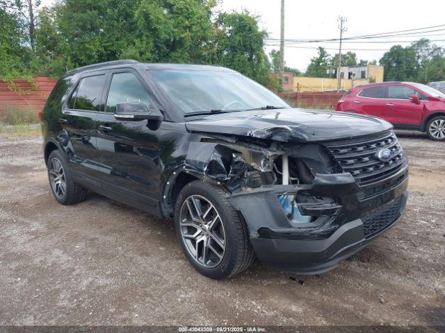  Salvage Ford Explorer