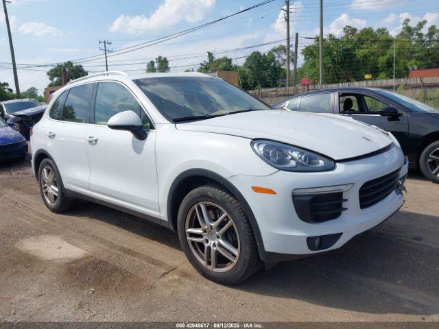  Salvage Porsche Cayenne