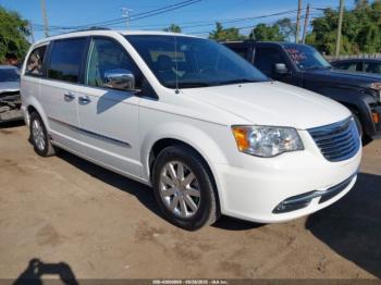  Salvage Chrysler Town & Country