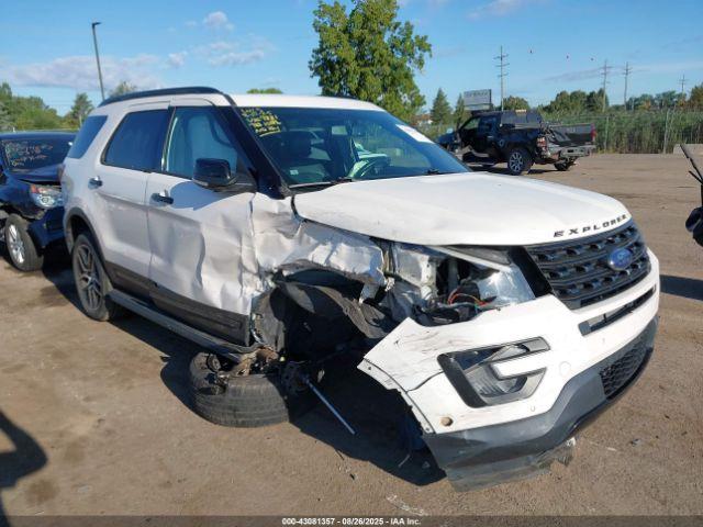  Salvage Ford Explorer